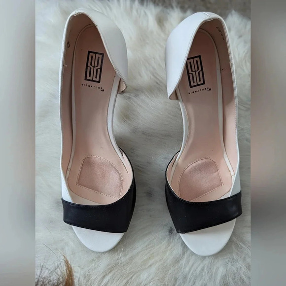 B/W heels - Picture 4 of 6